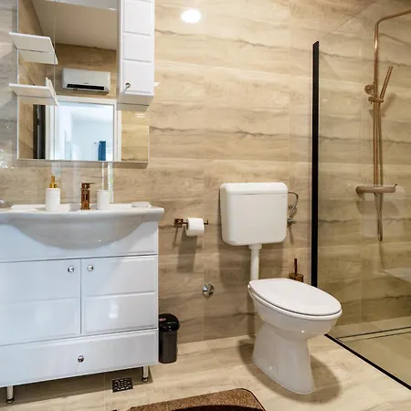 Nadalina, Cista Provo